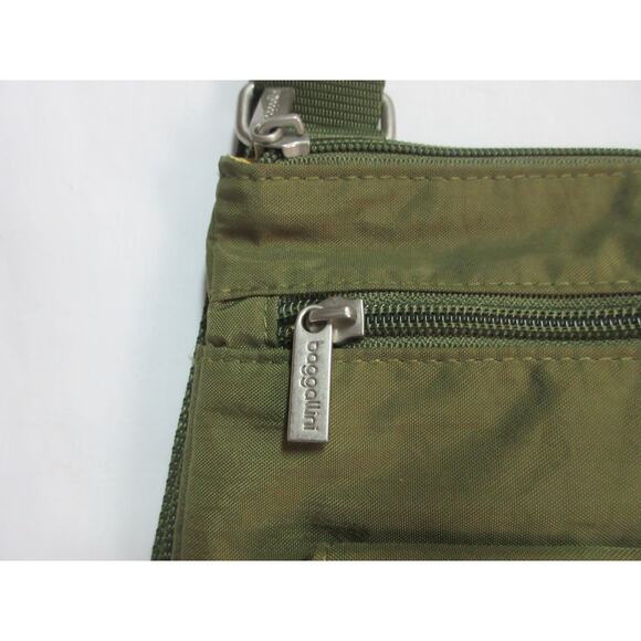 Baggallini Cruiser Slim Army Green Crossbody Nylon Pockets, 6 Card Slots Logo - Picture 3 of 8